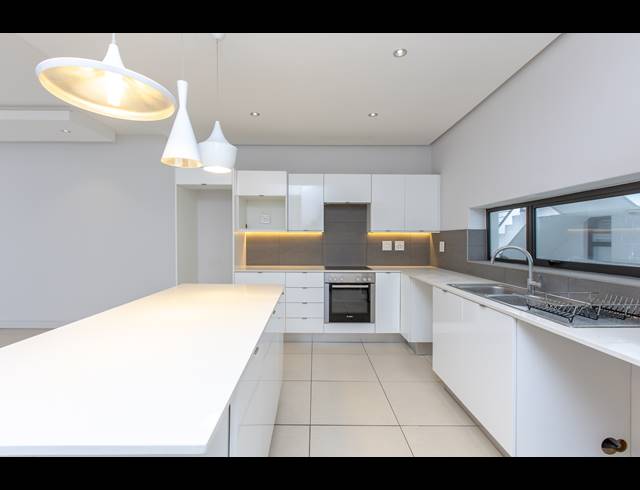 2 BEDROOM APARTMENT RENTED IN GREEN POINT